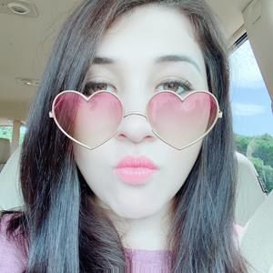 Meet your Posher, Ana